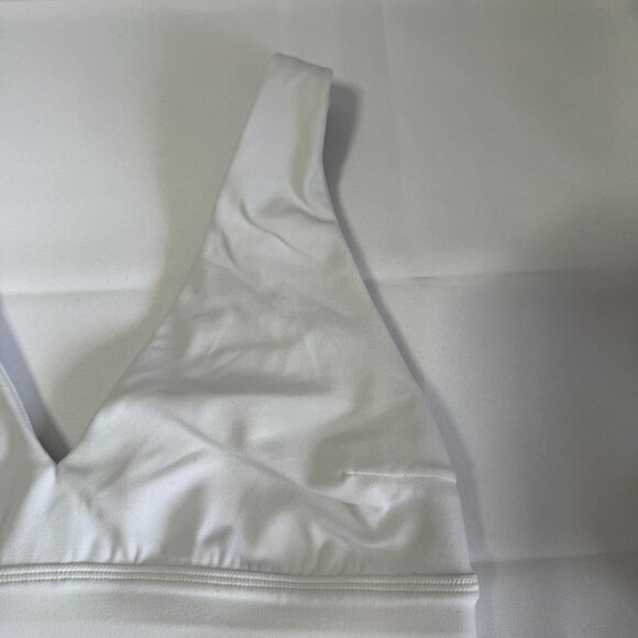 Lululemon Align V-Neck Sports Bra Women 8 White Light Support A/B Cup Activewear - Picture 5 of 8